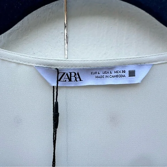 Zara Cream Blouse with Black Trim - Picture 6 of 9